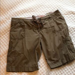 🛍 SO cargo shorts juniors